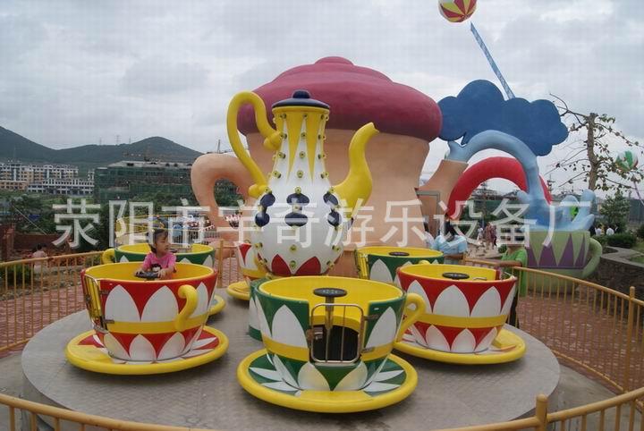 旋轉(zhuǎn)游樂(lè)設(shè)備