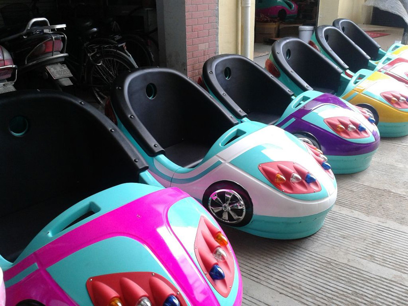 電動(dòng)碰碰車_河南碰碰車廠家